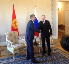 b_385_225_16777215_0_0_images_news_2014_Politic_putin123.jpg