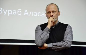 b_385_225_16777215_0_0_images_news_2014_Politic_zurab-alasaniya.jpg